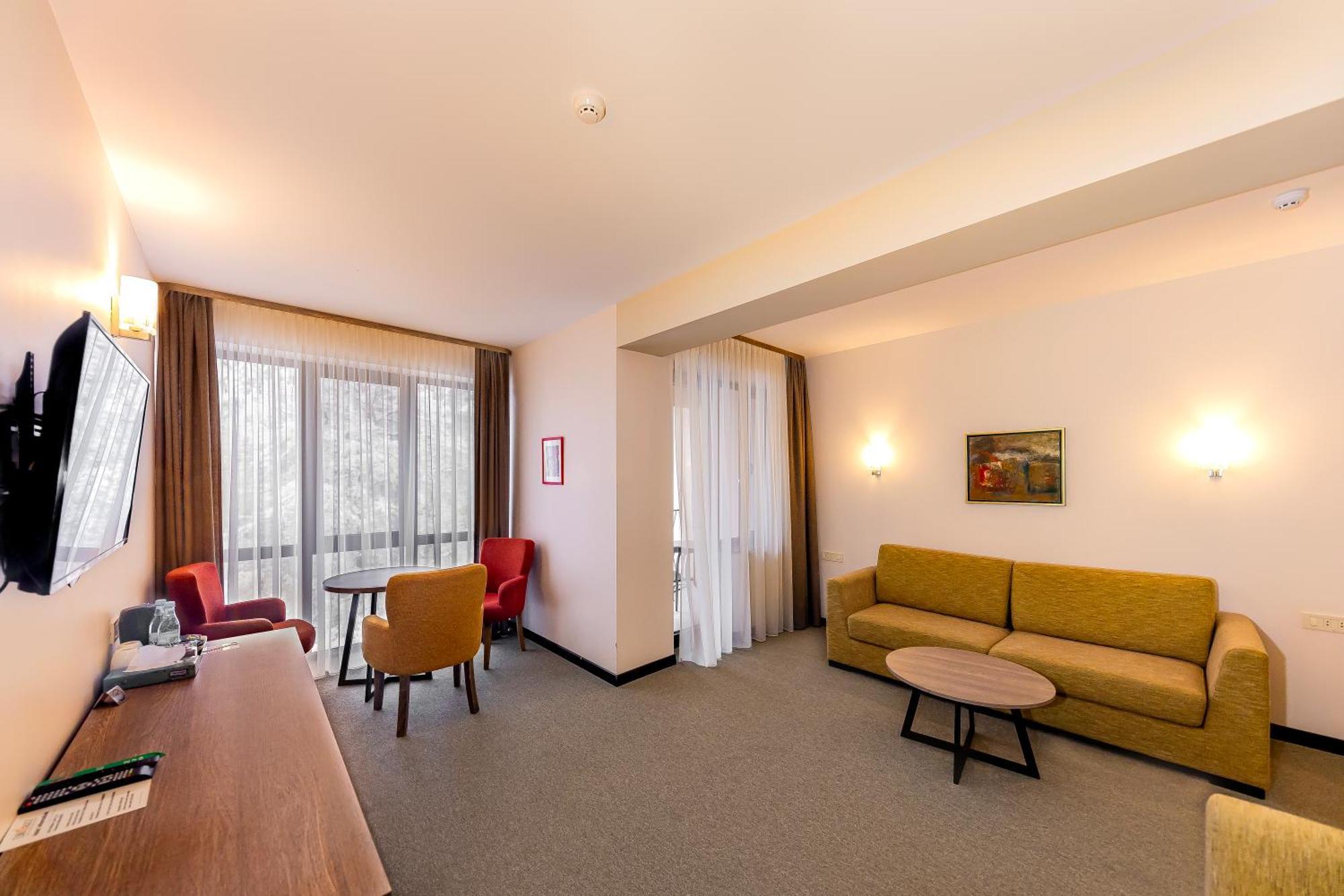 Dilijazz Hotel & Restaurant Dilidżan Zewnętrze zdjęcie